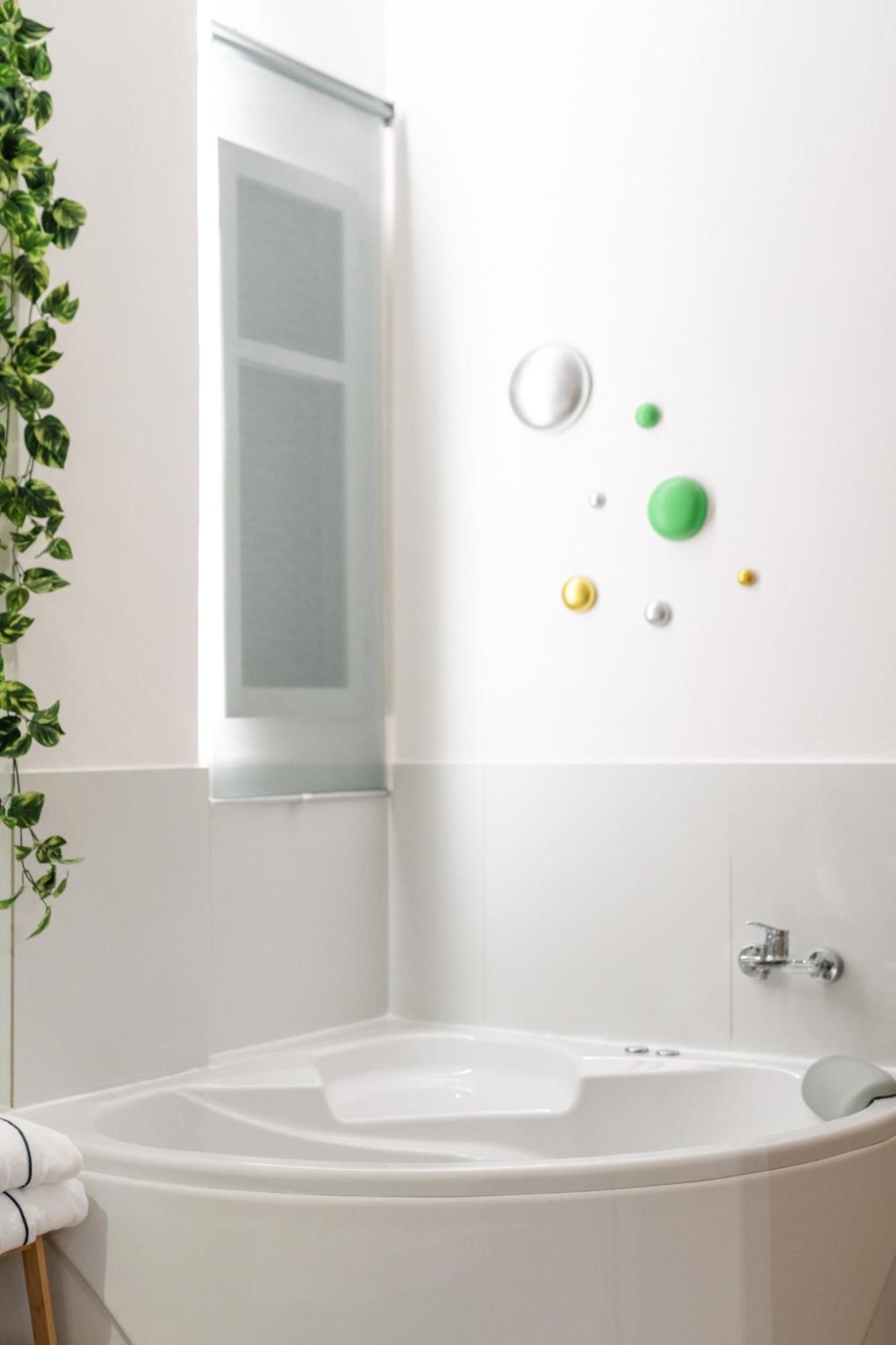 Couple-In Magical Suite With Jacuzzi Saloniki Zewnętrze zdjęcie
